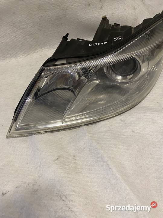 Lampa lewy przód skoda Octavia II FL śląskie