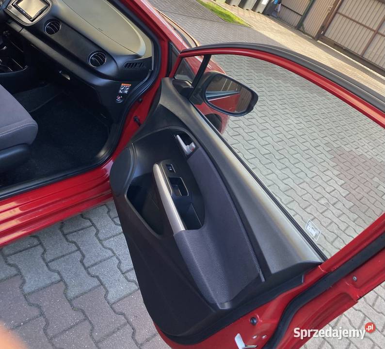 Honda Insight Hybrid z automatyczną skrzynią
