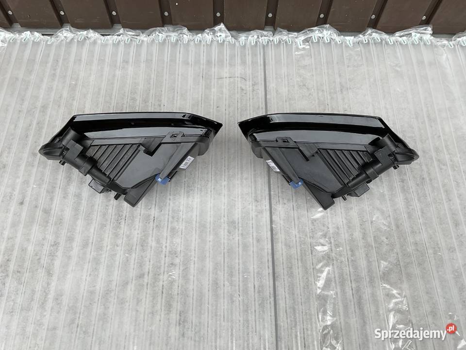 HALOGEN PRAWY LEWY AUDI B8 osobowe Pleszew