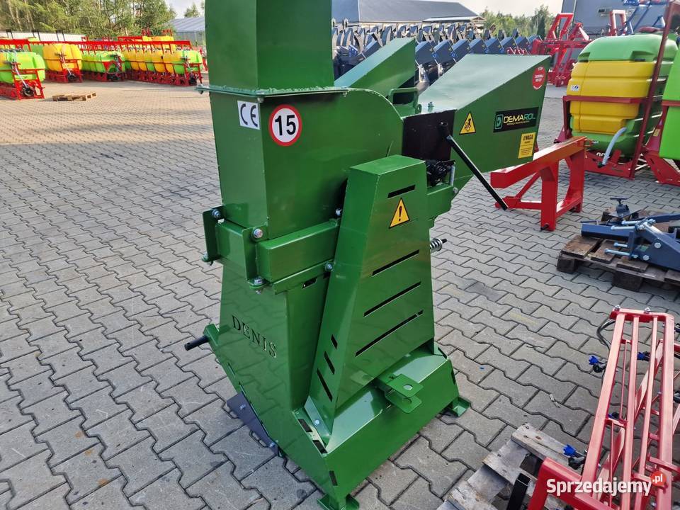 Rębak półautomatyczny do gałęzi na zrębkę Sandomierz