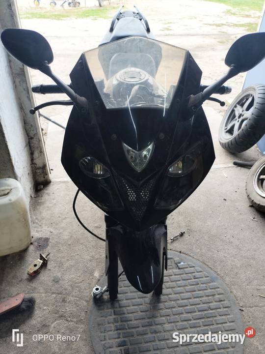 Daelim Roadwin 125 przednia czasza