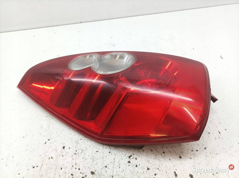 LAMPA TYŁ LEWA EU Mazda 5 I 20052010