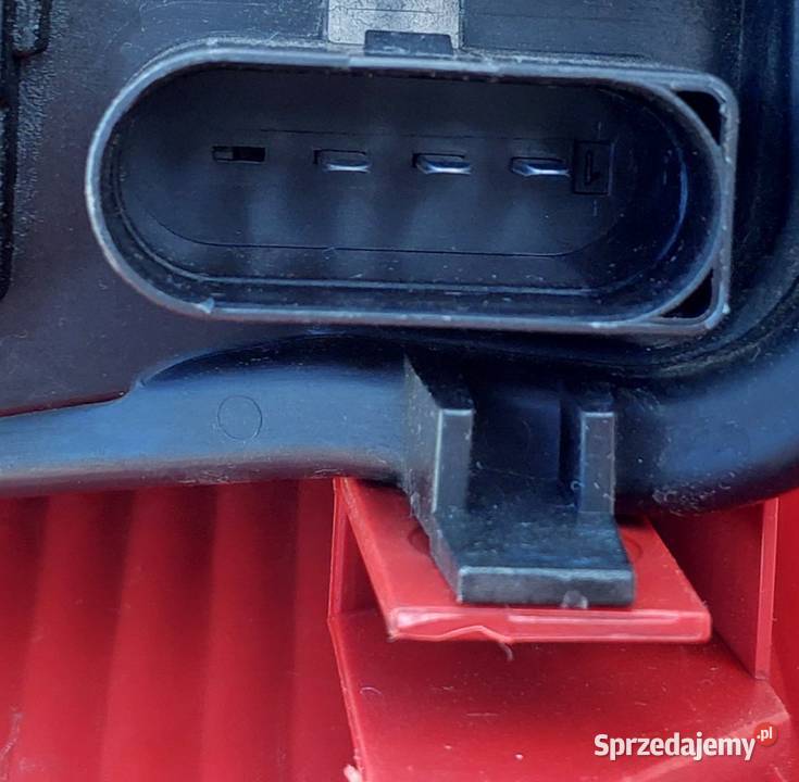 LAMPA LEWA TYŁ TYLNA AUDI A6 C6 KOMBI 89034302 Lampy tylne Mielęcin
