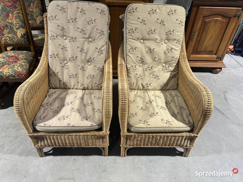 Ładne fotele rattanowe z poduszkami w kwiaty wielkopolskie Sławoszewek