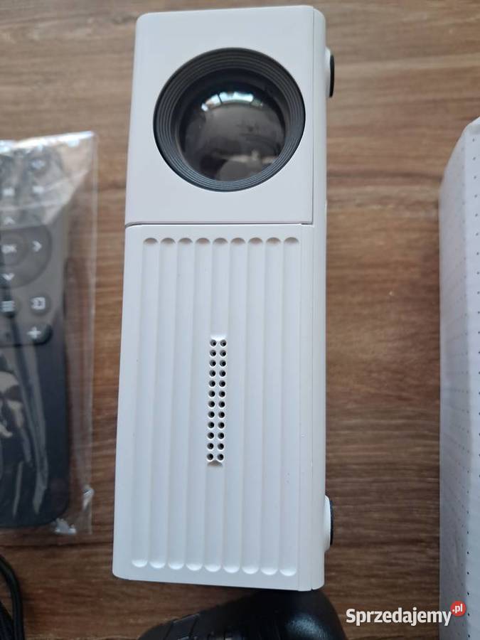 nowy mini projektor ale sprzedaję jako świętokrzyskie