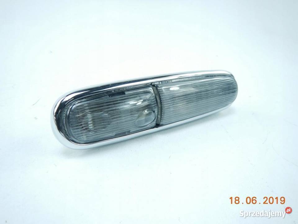 LAMPKA OŚWIETLENIE PODSUFITKI JAGUAR XJR 9503