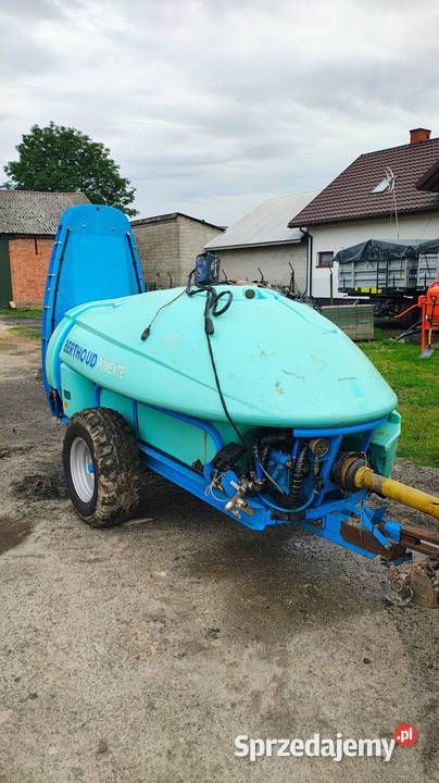 Opryskiwacz sadowniczy Berthoud fructair 1500l Lipsko