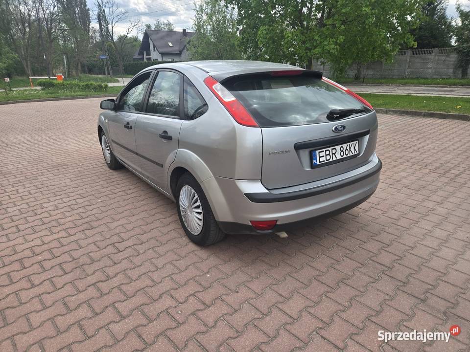 Ford focus 16 z gazem 2005 długie opłaty Łódź