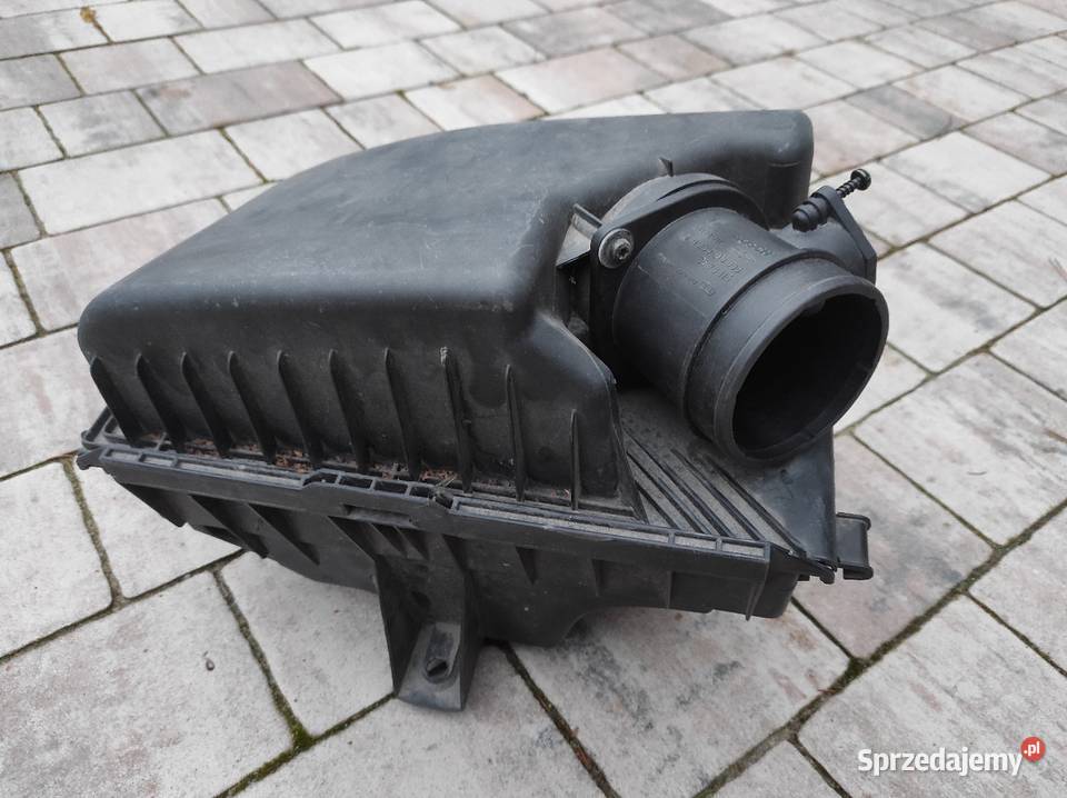 Obudowa filtra powietrza Volvo 25T 8649673 XC70 Słupca