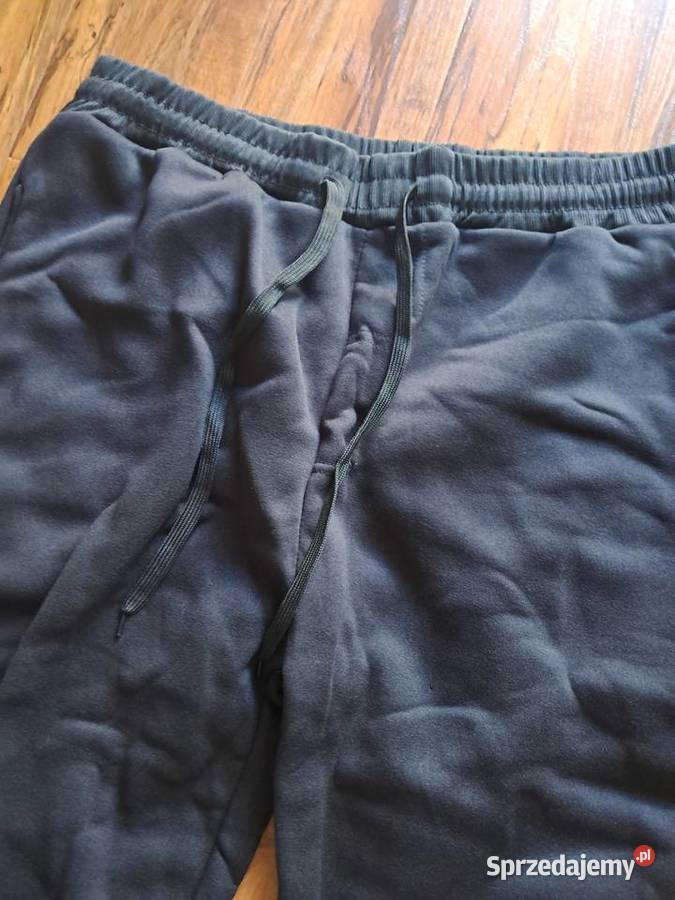 nowe spodnie dresowe rozmiar L dł 102 szer w