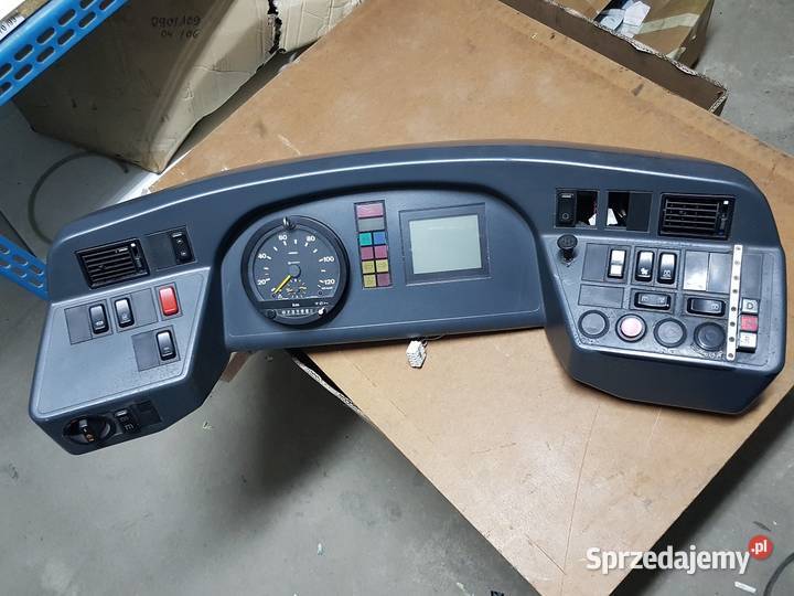 Deska rozdzielcza Solaris Urbino 18 Żukowo