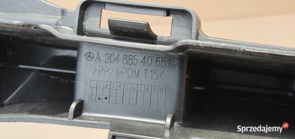 MERCEDES W204 CKLASA ŚLIZG WZMOCNIENIE ZDERZAK osobowe Trzciel