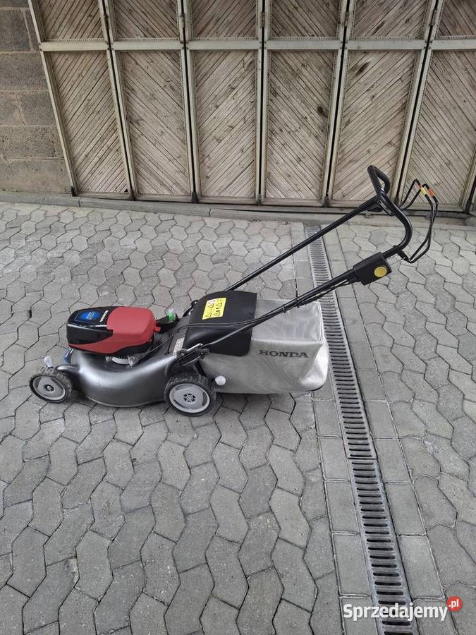 Kosiarka akumulatorowa HONDA HRG 466 XB zestaw Narzędzia