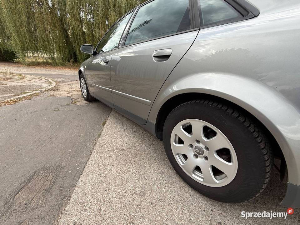 Audi A4 B6 Bezwypadkowy Skóra Climatronic Hak radio Wołomin