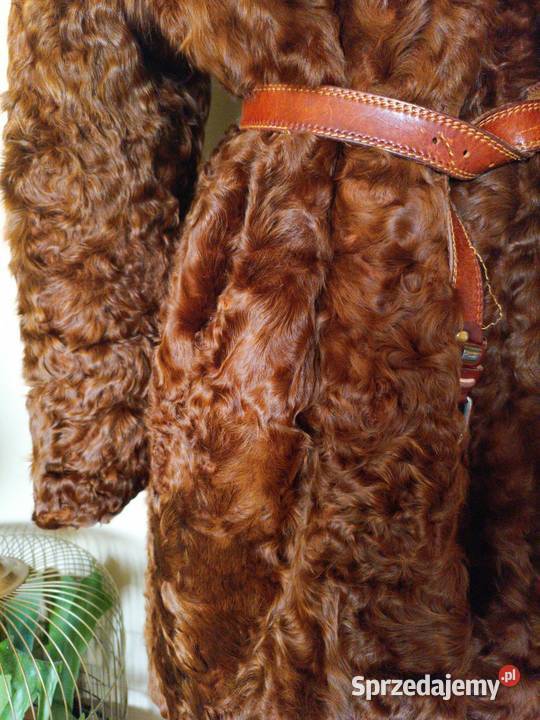 Futro naturalne z kołnierzem z lamy Karczew