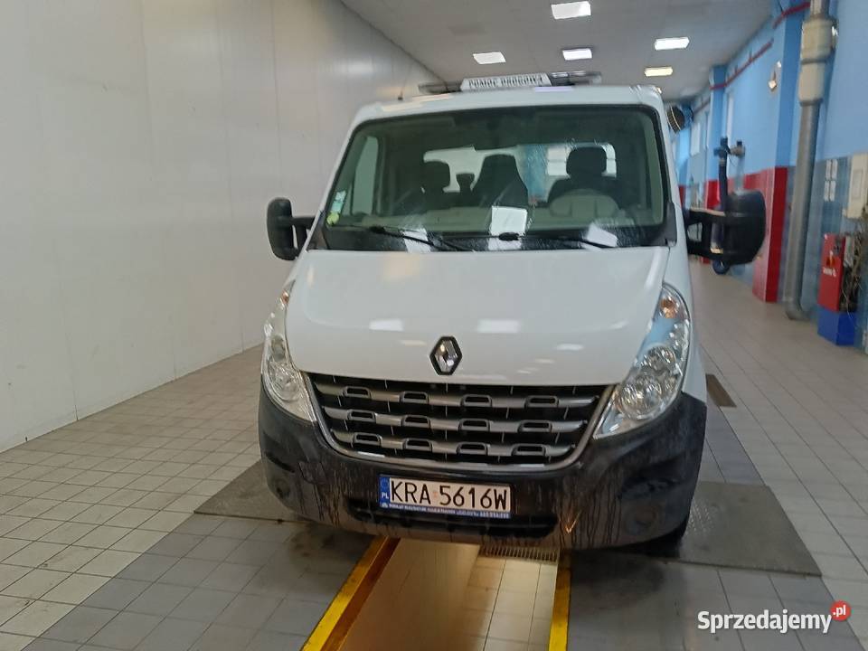 Renault Master 2014 na bliźniaku Słomniki