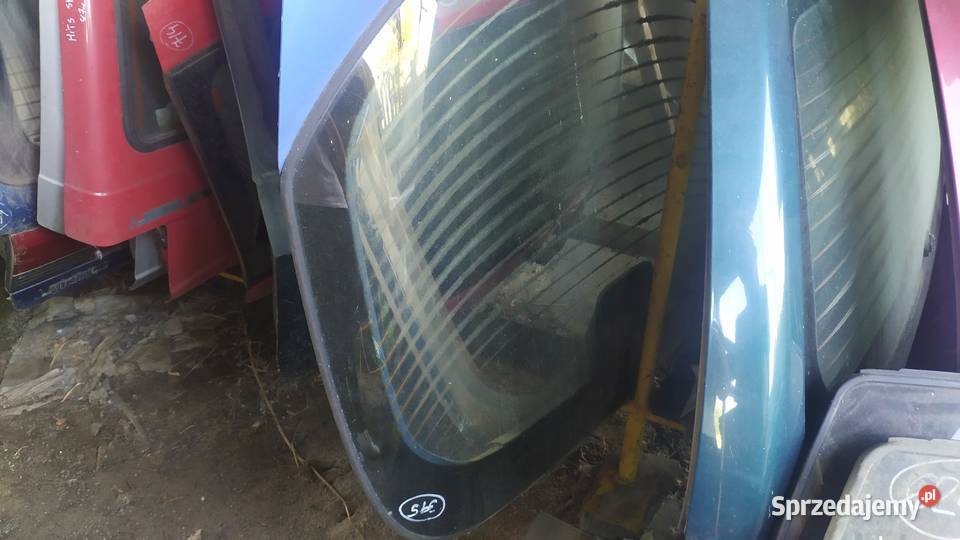 Mitsubishi CARISMA LIFT 2000 201 KLAPA TYŁ Byków
