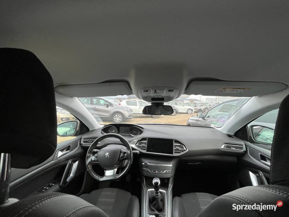 PEUGEOT 308 II 12i PureTech 110 FK369 Przemyśl