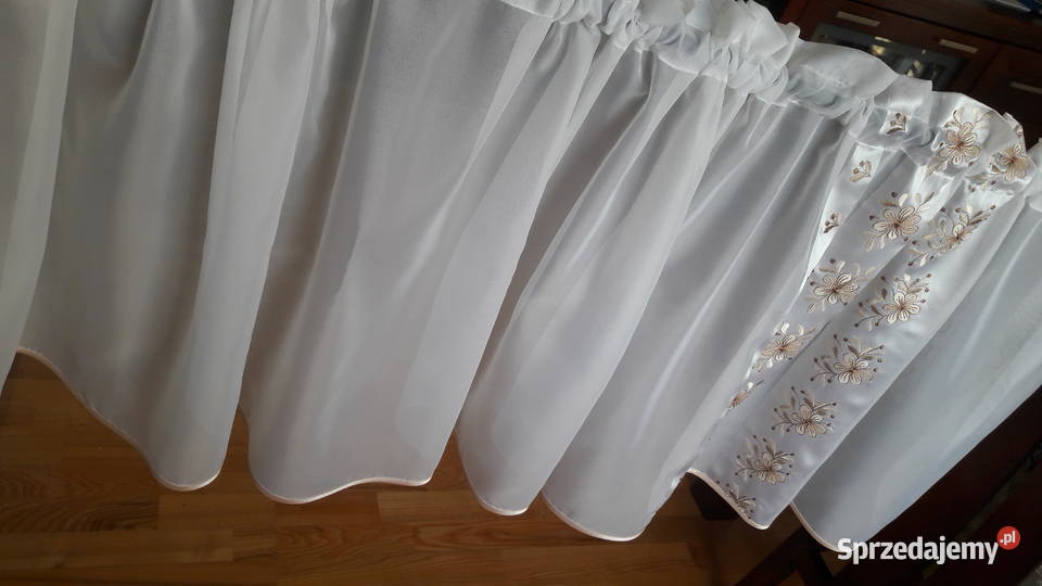 Woal zazdrostka biała atłasowe pasy 298 x 58