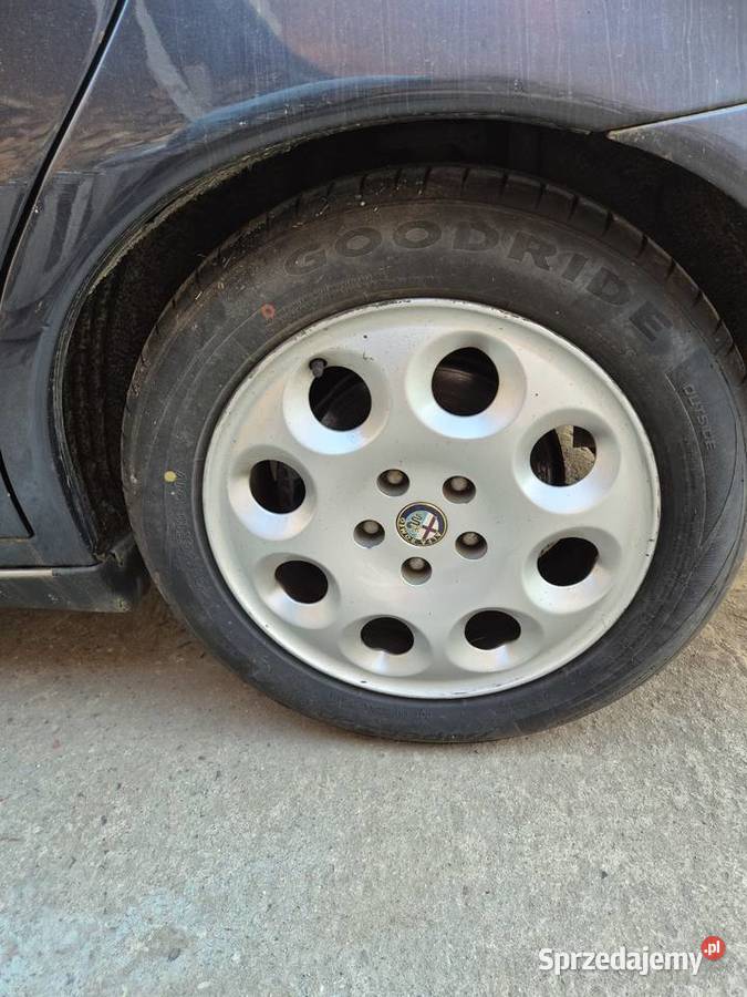 Felgi z oponami letnimi 205 55 16 Alfa 166