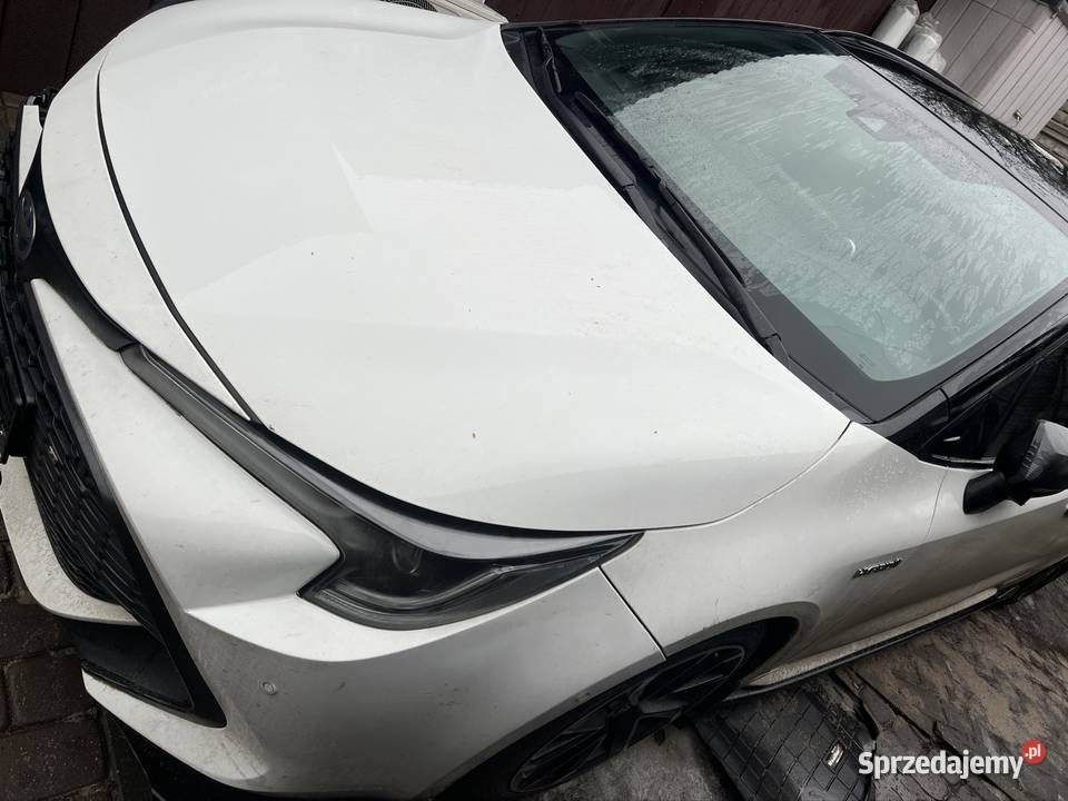 Toyota Corolla combi hybryda uszkodzona Corolla Radom