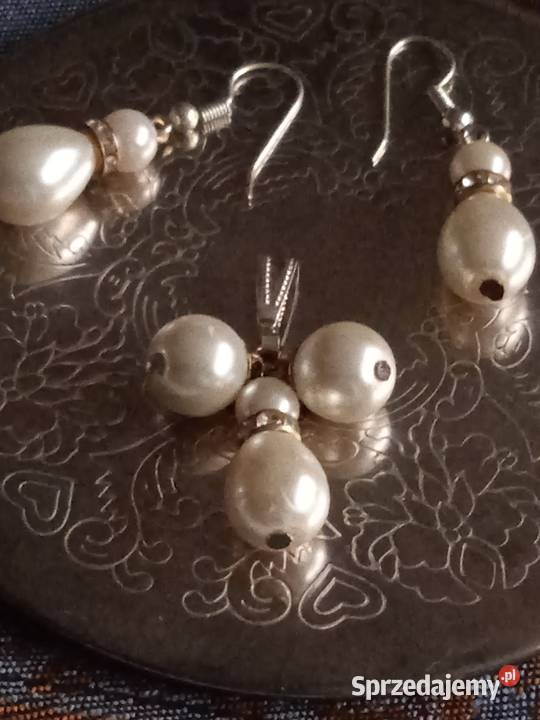 PERŁOWE KOLCZYKI I PRZEWIESZKA DO ŁAŃCUSZKA