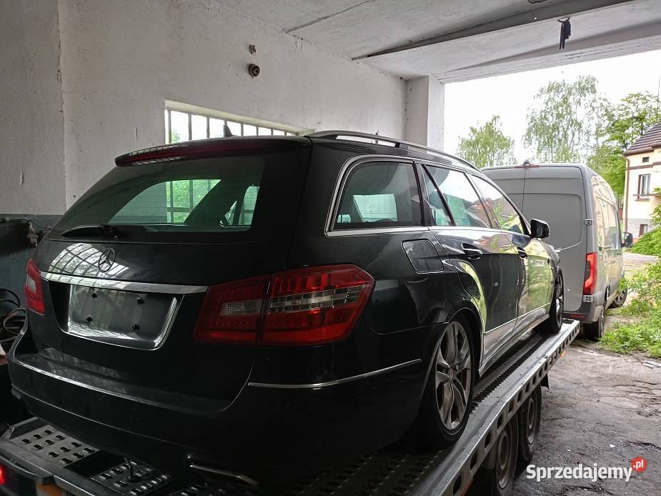 Mercedes e klasa w212 kombi karoseria tył dach Słupca