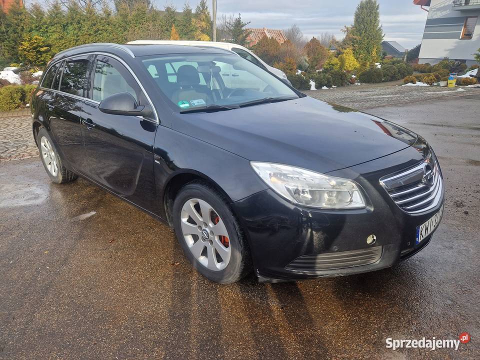 Opel Insignia 2011 130KM Samochody osobowe