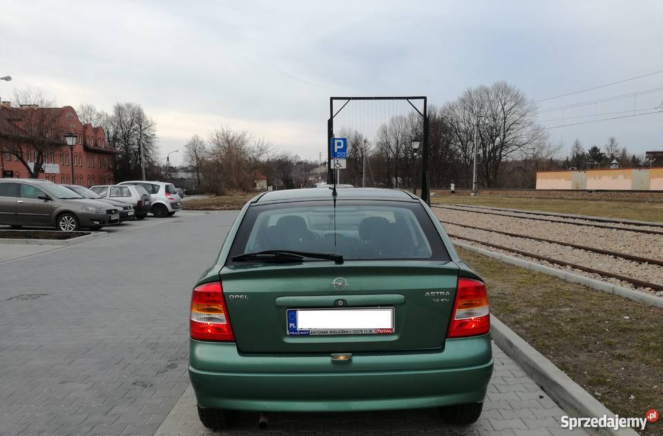 Opel Astra II dwa komplety opon oryginalny Astra Kraków sprzedam