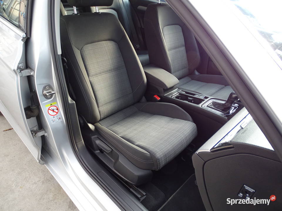 Passat 15 TSI EVO salon regularny serwis DSG wielofunkcyjna kierownica Rzeszów