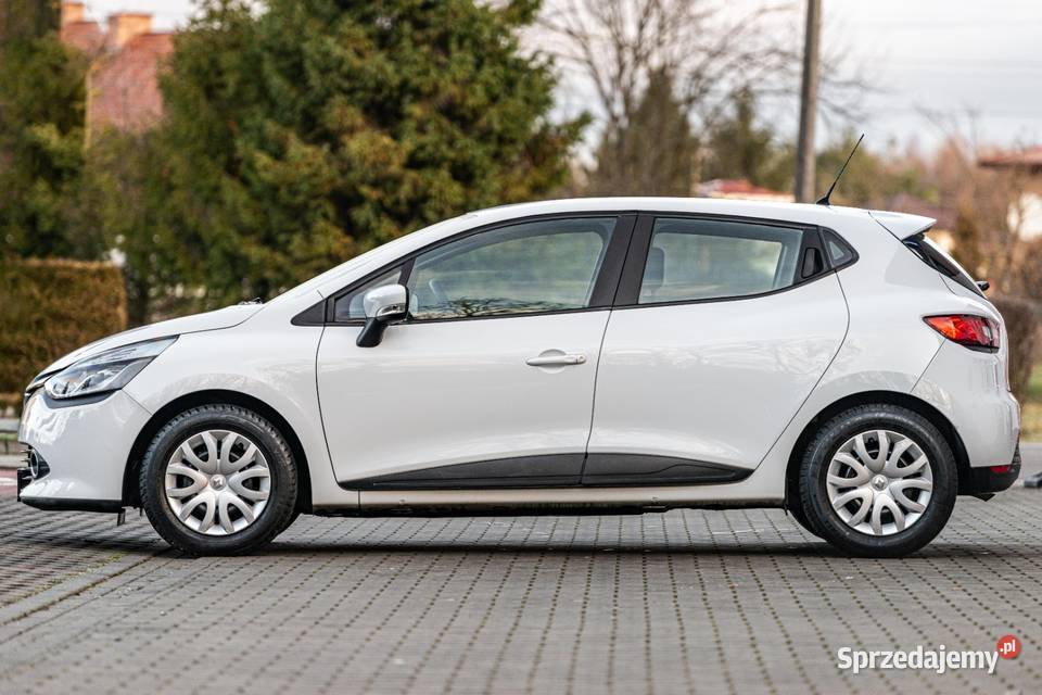 RENAULT CLIO ESP Targowiska