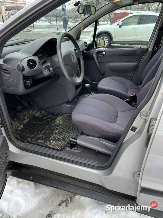 Mercedes Aklasa W168 A140 2001 14 benzyna Rok produkcji 2001 Zgierz