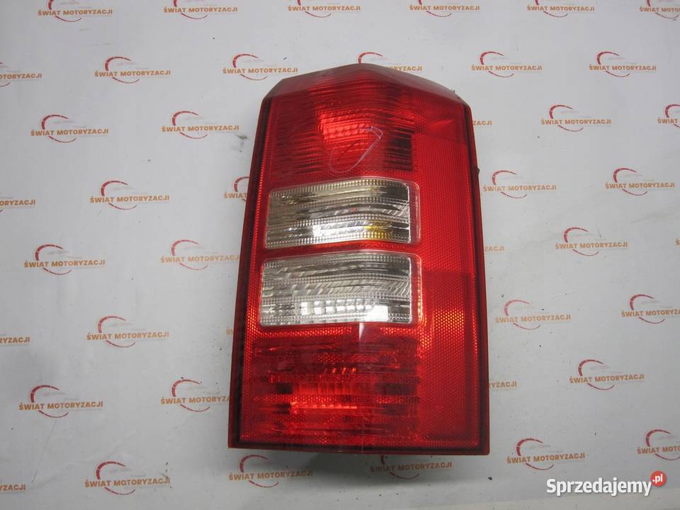 JEEP PATRIOT 08r lampa prawa tył 21276 świętokrzyskie Kielce
