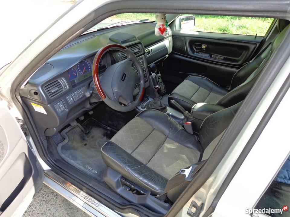 Volvo v70 25 tdi 140 7osobowy klimatyzacja Słupsk