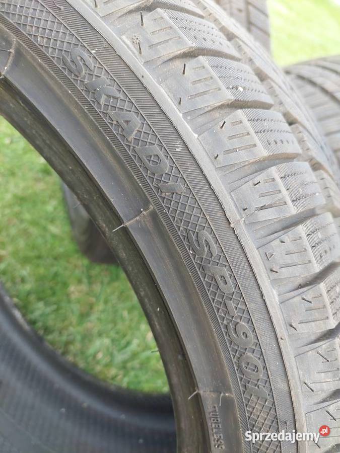 Opony zimowe Austone Skadi SP901 22545 R17 94 V zima