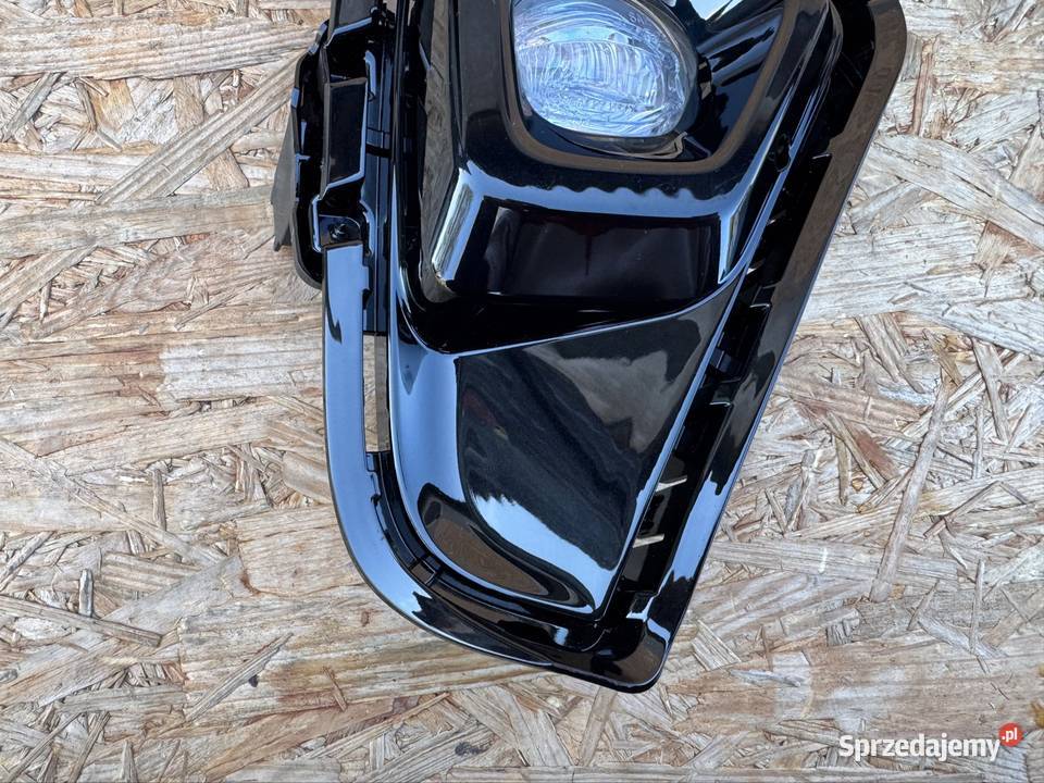 Kratka zderzaka przód prawa halogen Toyota rav4 Międzychód