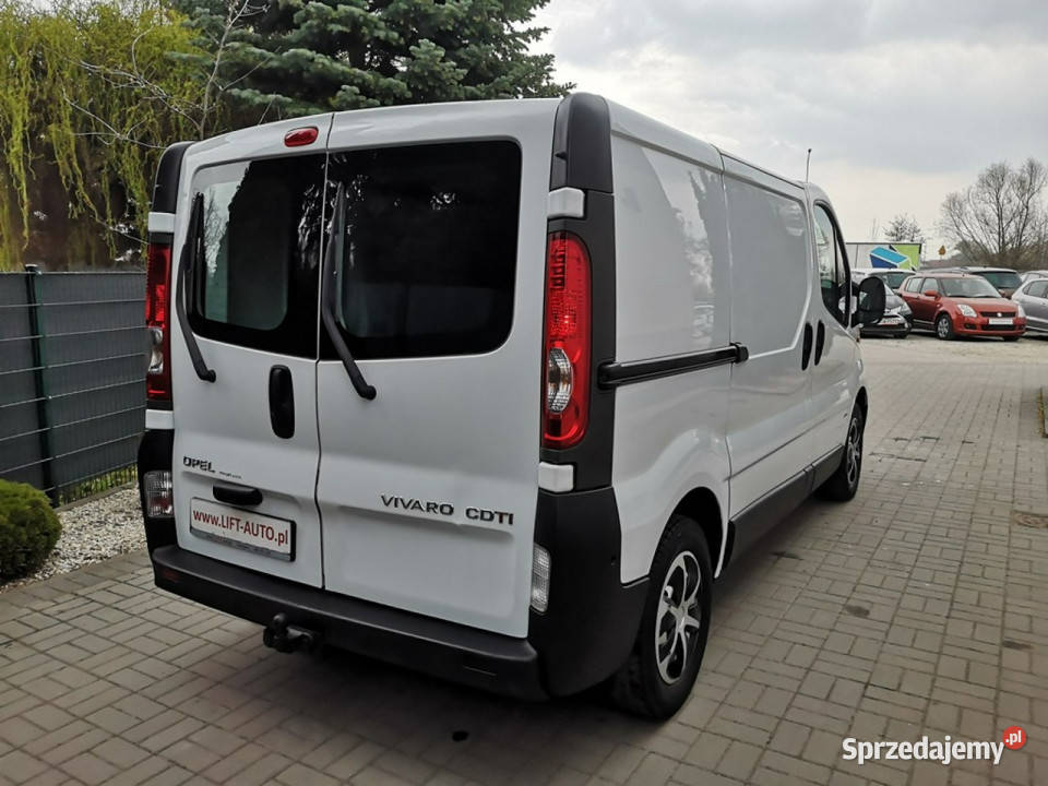 Opel Vivaro 20 CDTI 115 Klima HAK Ledy 3 osobowy możliwa zamiana Strzegom sprzedam