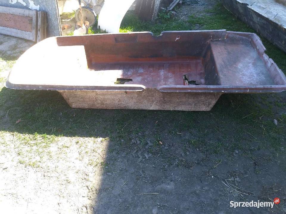 Łódka plaskodenna 260110 do remontu Upale sprzedam