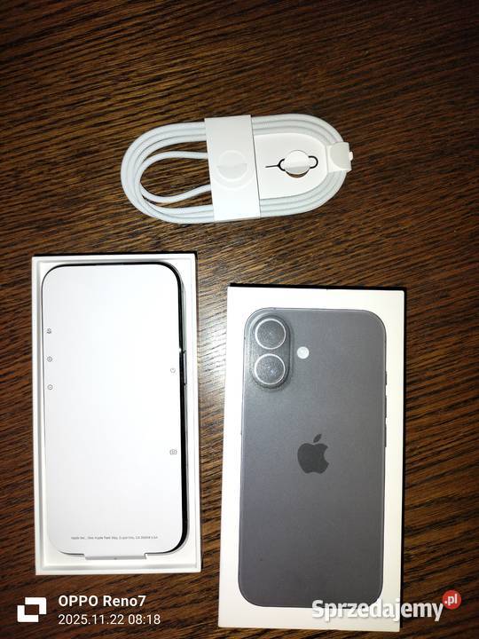 iPhone 16 black Piła