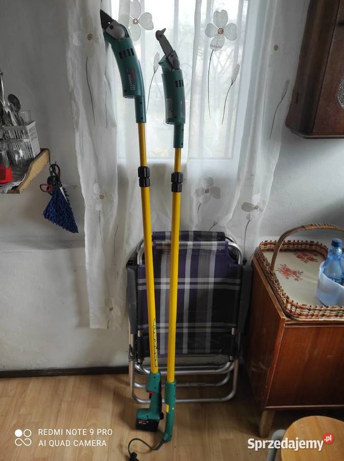 2 piły teleskop do gałęzi Bosch akumul i na 230V Lubin