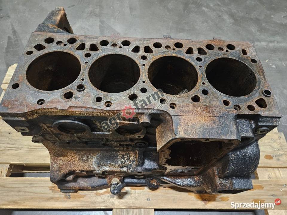 Blok silnika Holland T5060 T5030 T5040 Byków