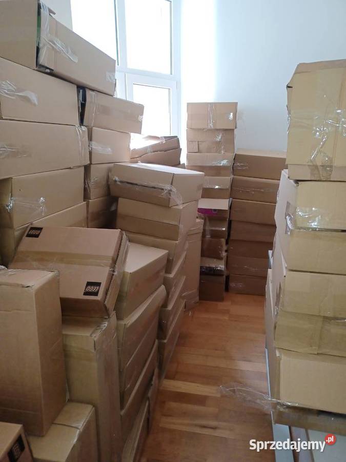 Syndyk sprzeda towary handlowe w postaci różnego Szczecin