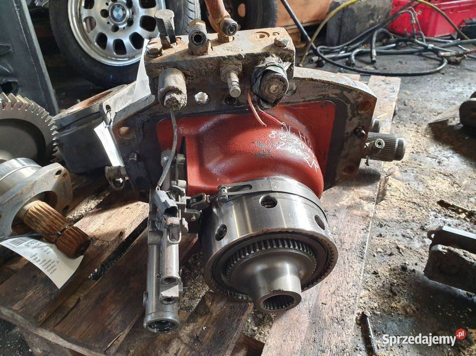 ZACZEP HOLLAND 8870 A 9840444 WAŁEK osobowe Lipno