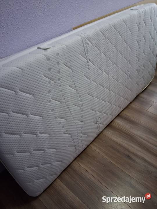 Łóżko z materacem Czyżowice