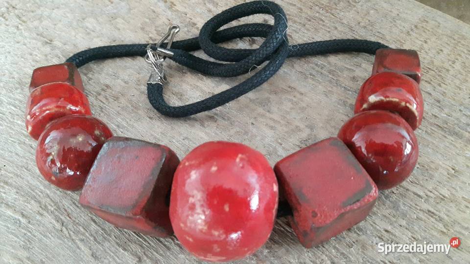 Naszyjnik ceramiczny ręcznie wykonany czerwony Otwock