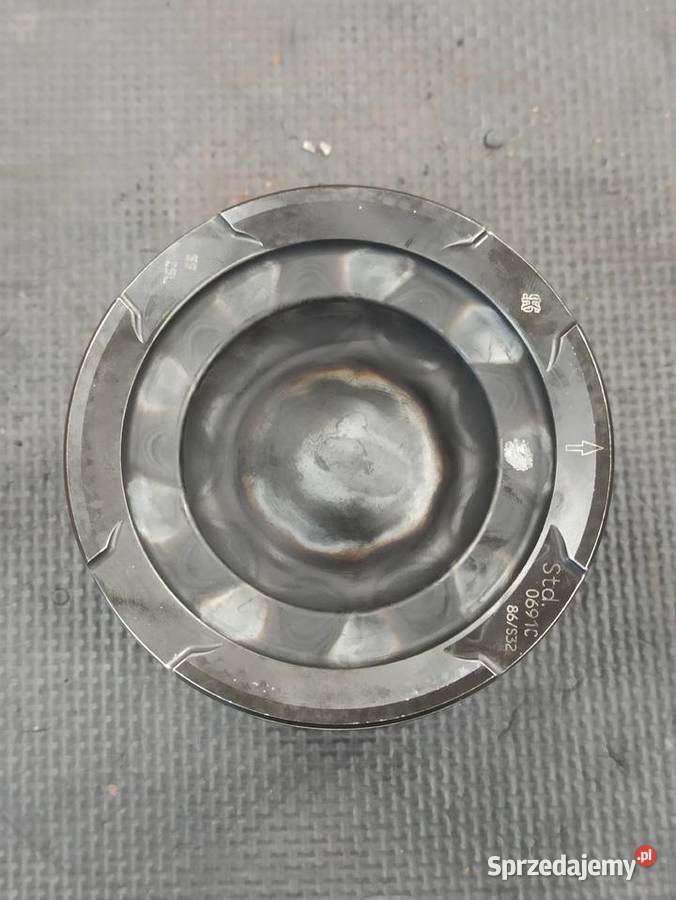 Tłok silnika MAN D2676LFLOH EEV autobus neoplan