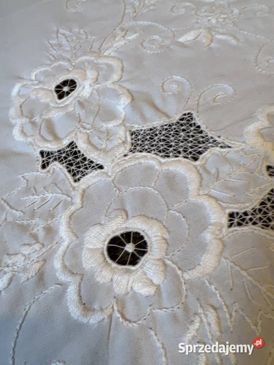 Obrus szydełkowy haftowany róże Zabrze sprzedam