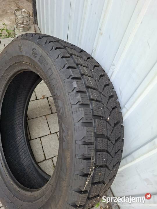 Opony zimowe Firemax 2156017 zima