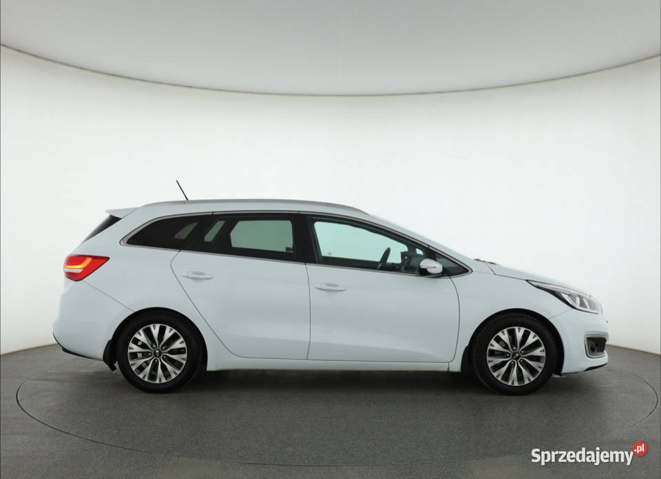 Kia Ceed 16 i manualna Piaseczno
