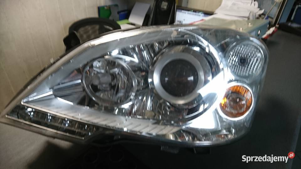MERCEDES VITO REFLEKTOR LAMPA PRZÓD LEWA W639